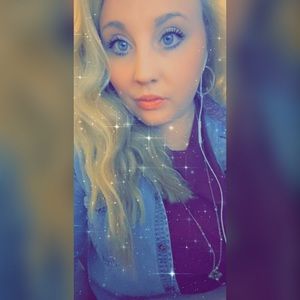 Meet your Posher, Megan